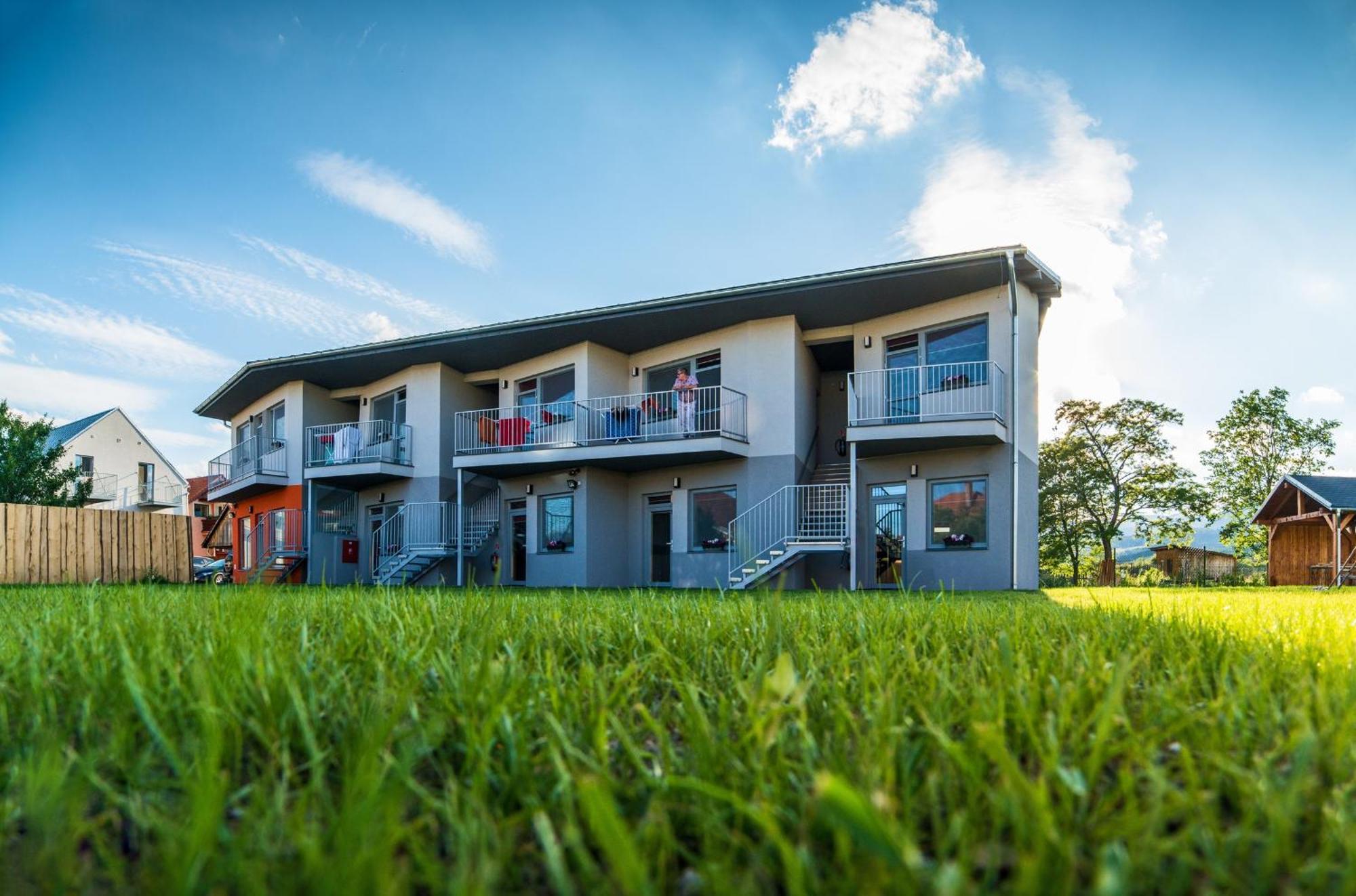 Apartmány Vera Bešeňová Exterior foto